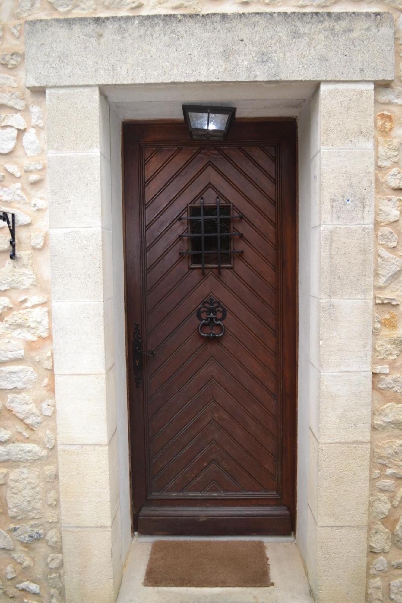 Les Bruyeres B&B 2 Montbron Exterior photo