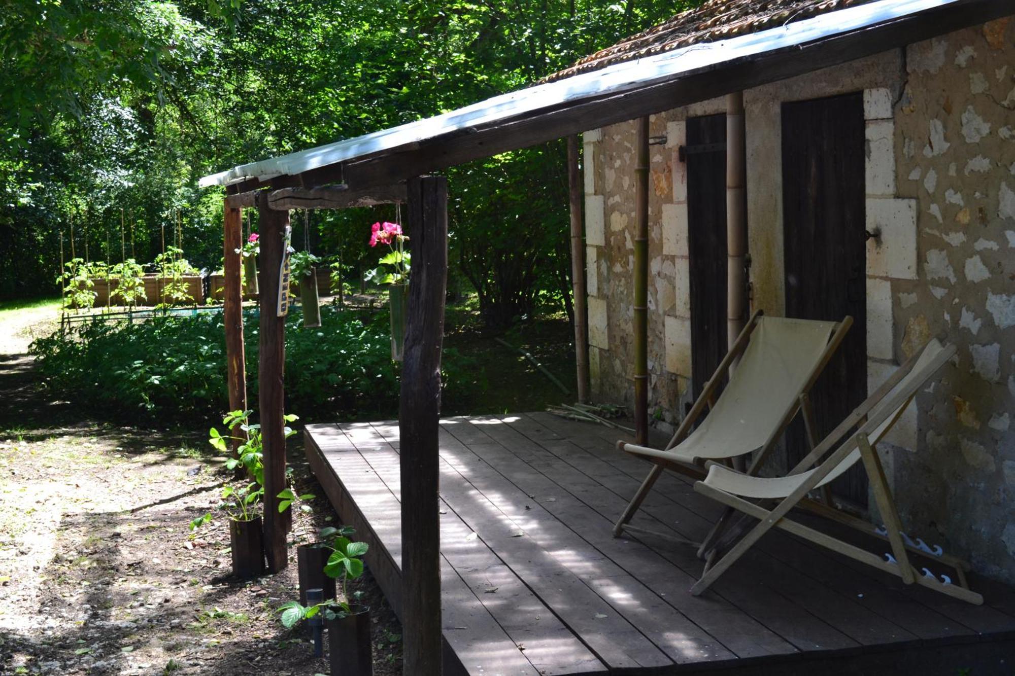 Les Bruyeres B&B 2 Montbron Exterior photo